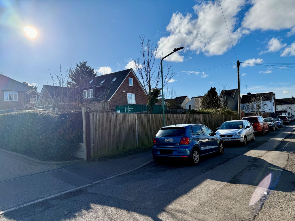 Lot: 34 - LAND WITH PLANNING FOR DETACHED BUNGALOW - View of site